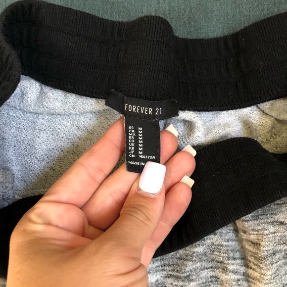 Gray sweats - Picture 4 of 4